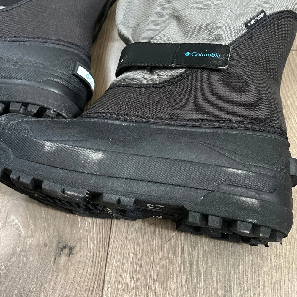 Columbia Powderbug Plus II KIDS Size 6 Waterproof Winter Snow Boots‎ Black Gray